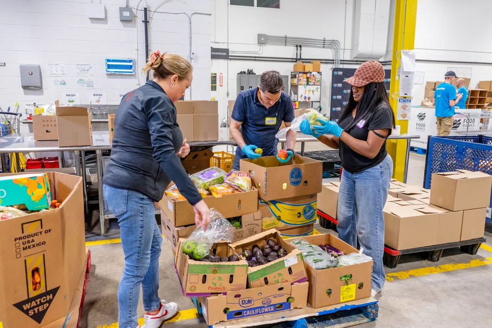 Gilead volunteers at Food Banks Mississauga